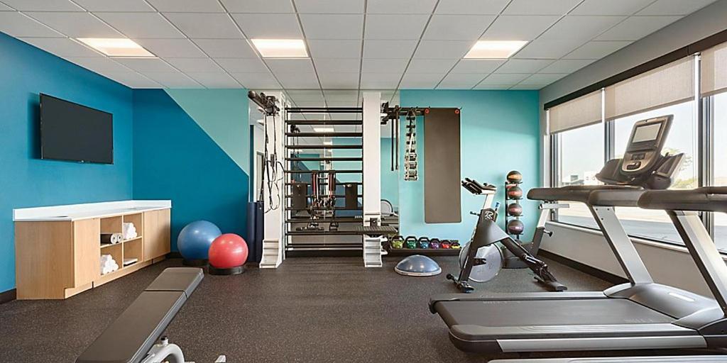Avid Hotel Fayetteville West מראה חיצוני תמונה
